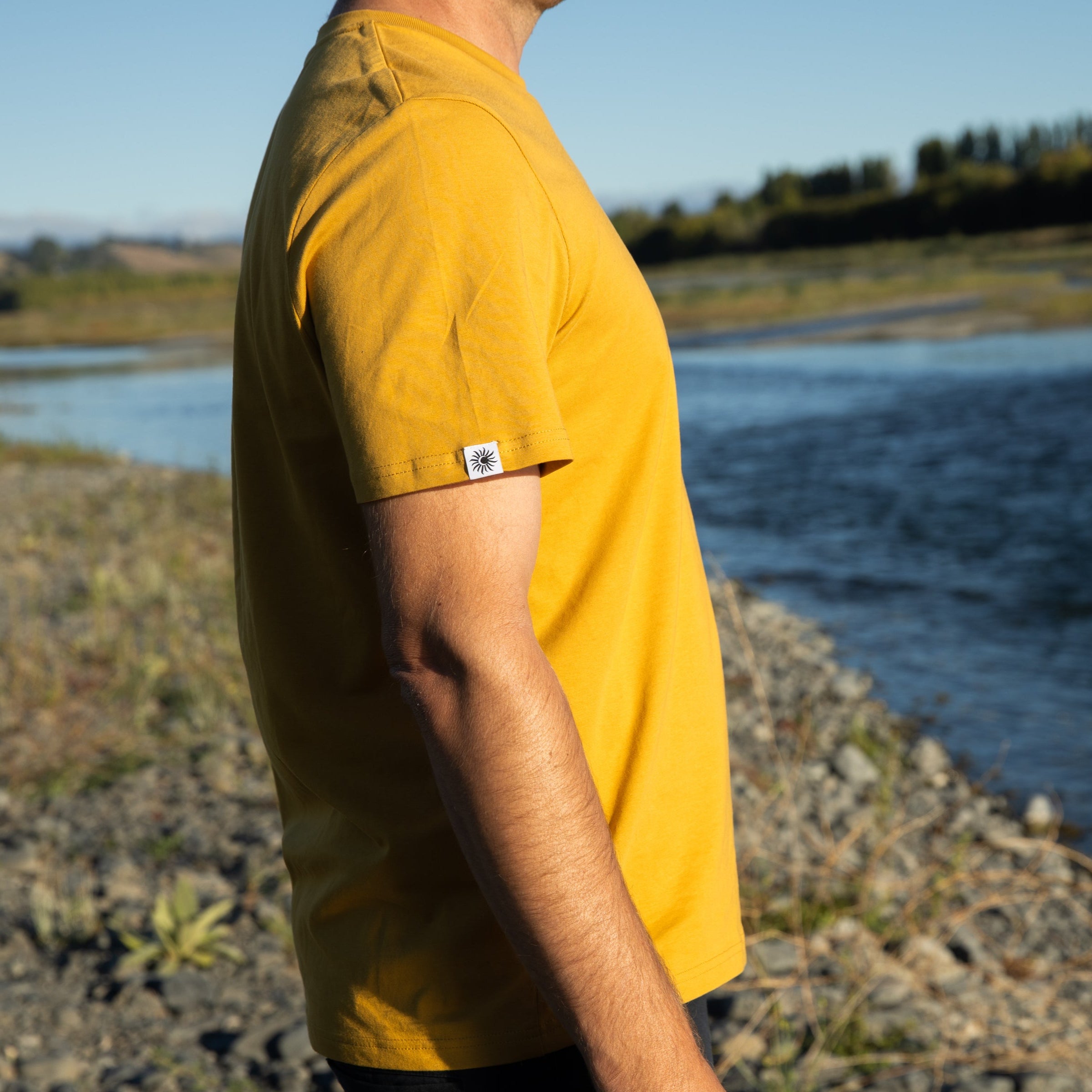 Halcyon Days Autumn Tee size large fit